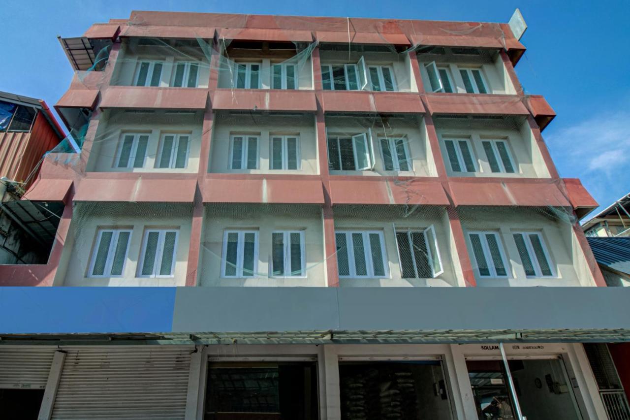 Spot On J P Tourist Home Kollam Esterno foto
